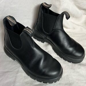Blundstone Women’s Lug Chelsea Boot